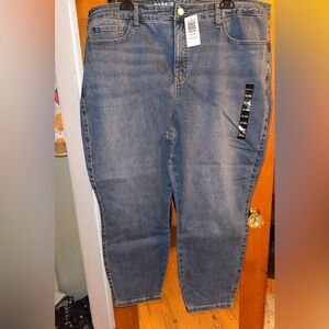 Torrid Trio Fit Skinny 22-26s NWT